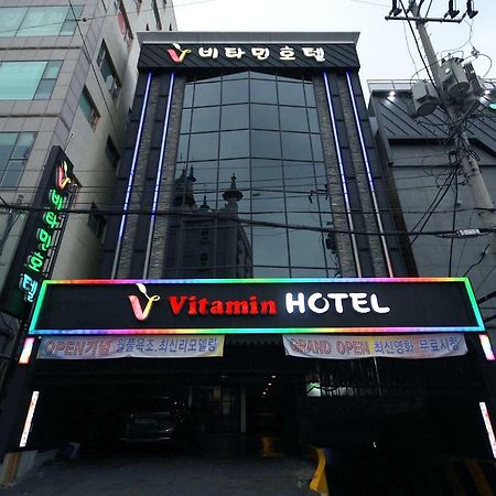 בוסאן Vitamin Hotel מראה חיצוני תמונה